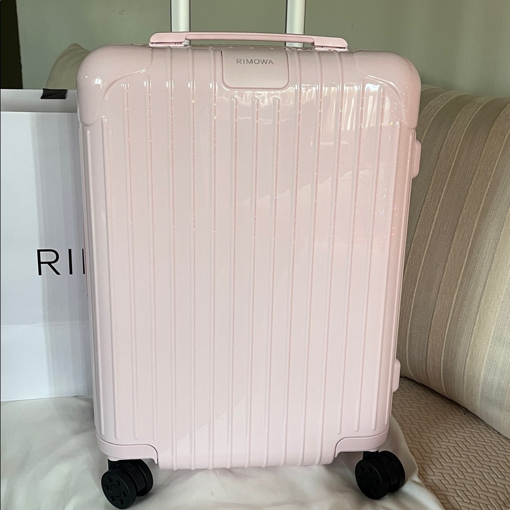 RIMOWA Ballerina Pink Carry-On - Picture 16 of 17